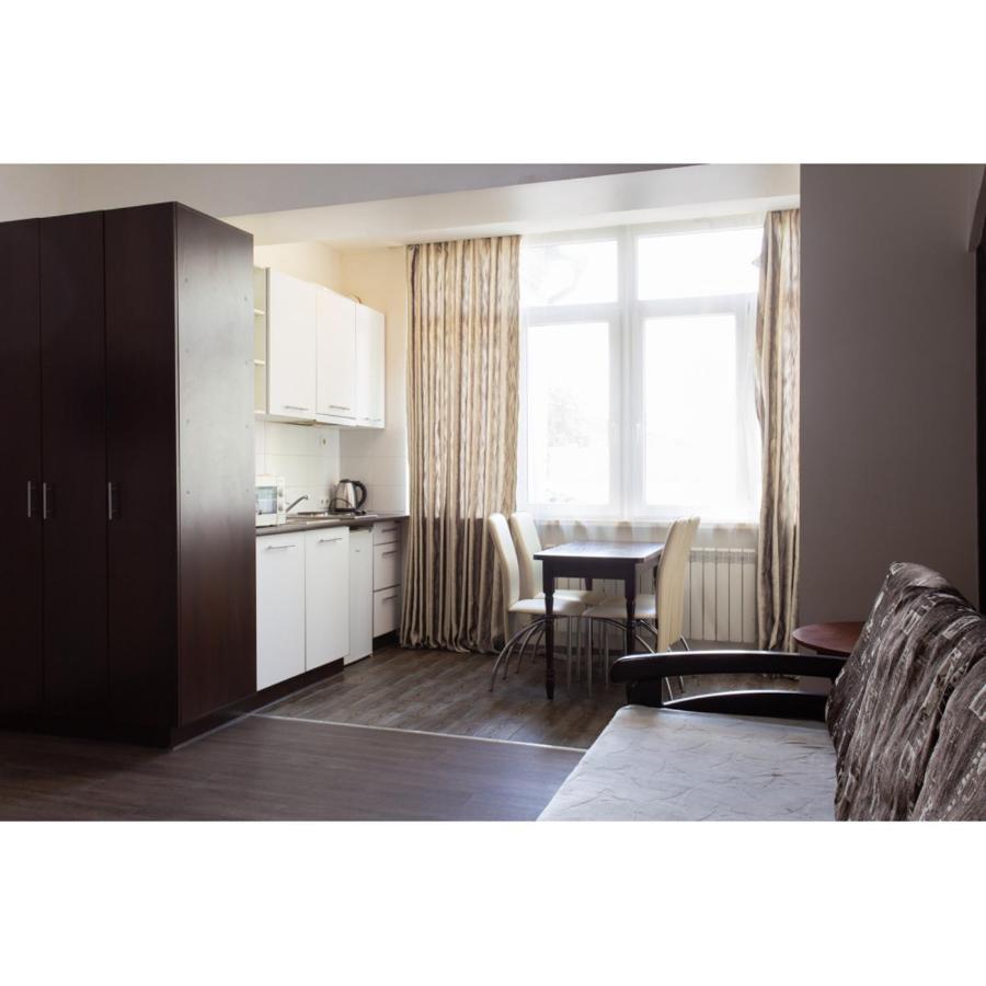 Studio Apartments In The City Center คาร์คิฟ ภายนอก รูปภาพ