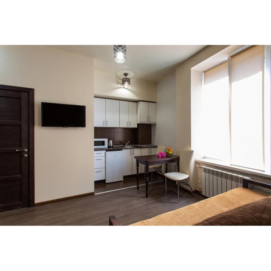 Studio Apartments In The City Center คาร์คิฟ ภายนอก รูปภาพ