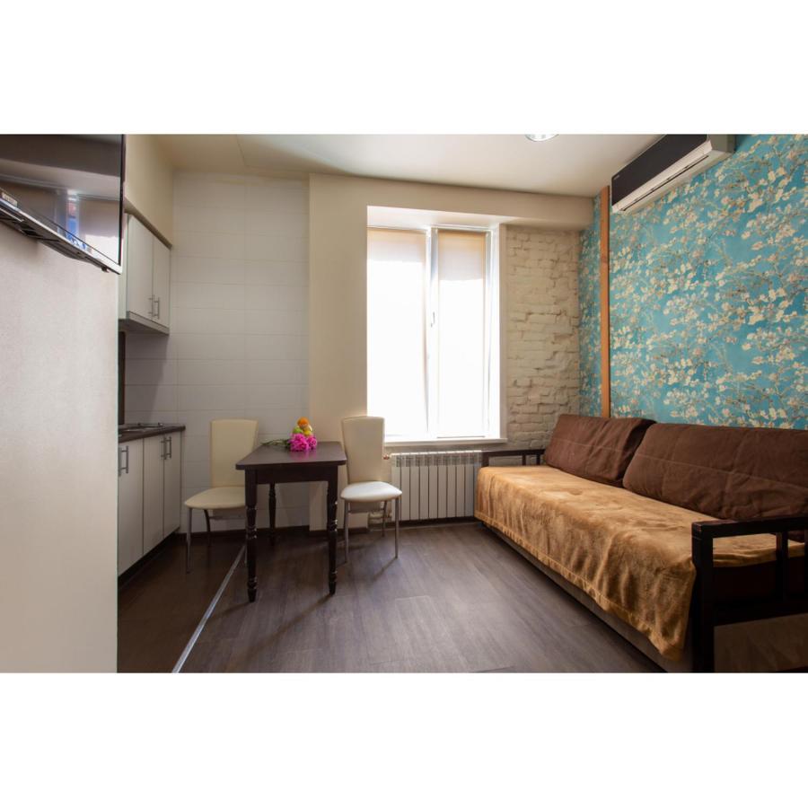 Studio Apartments In The City Center คาร์คิฟ ภายนอก รูปภาพ